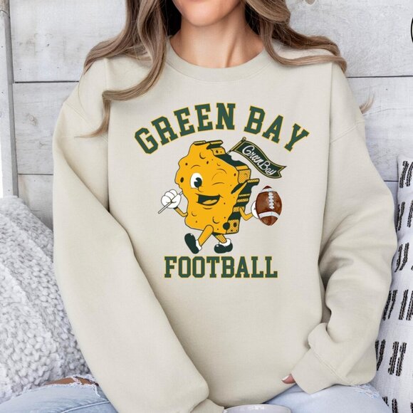Vintage Green Bay Football Sweatshirt, Retro Style Green Bay Crewneck Shirt Tee - Picture 1 of 2